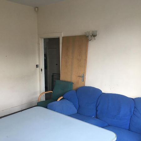 Single Room - Town & University Nearby, 24H Bus, Airport-Linked Manchester Zewnętrze zdjęcie