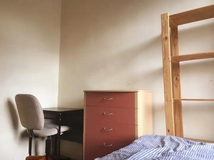 Single Room - Town & University Nearby, 24H Bus, Airport-Linked Manchester Zewnętrze zdjęcie