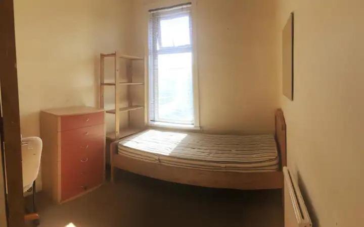 Single Room - Town & University Nearby, 24H Bus, Airport-Linked Manchester Zewnętrze zdjęcie