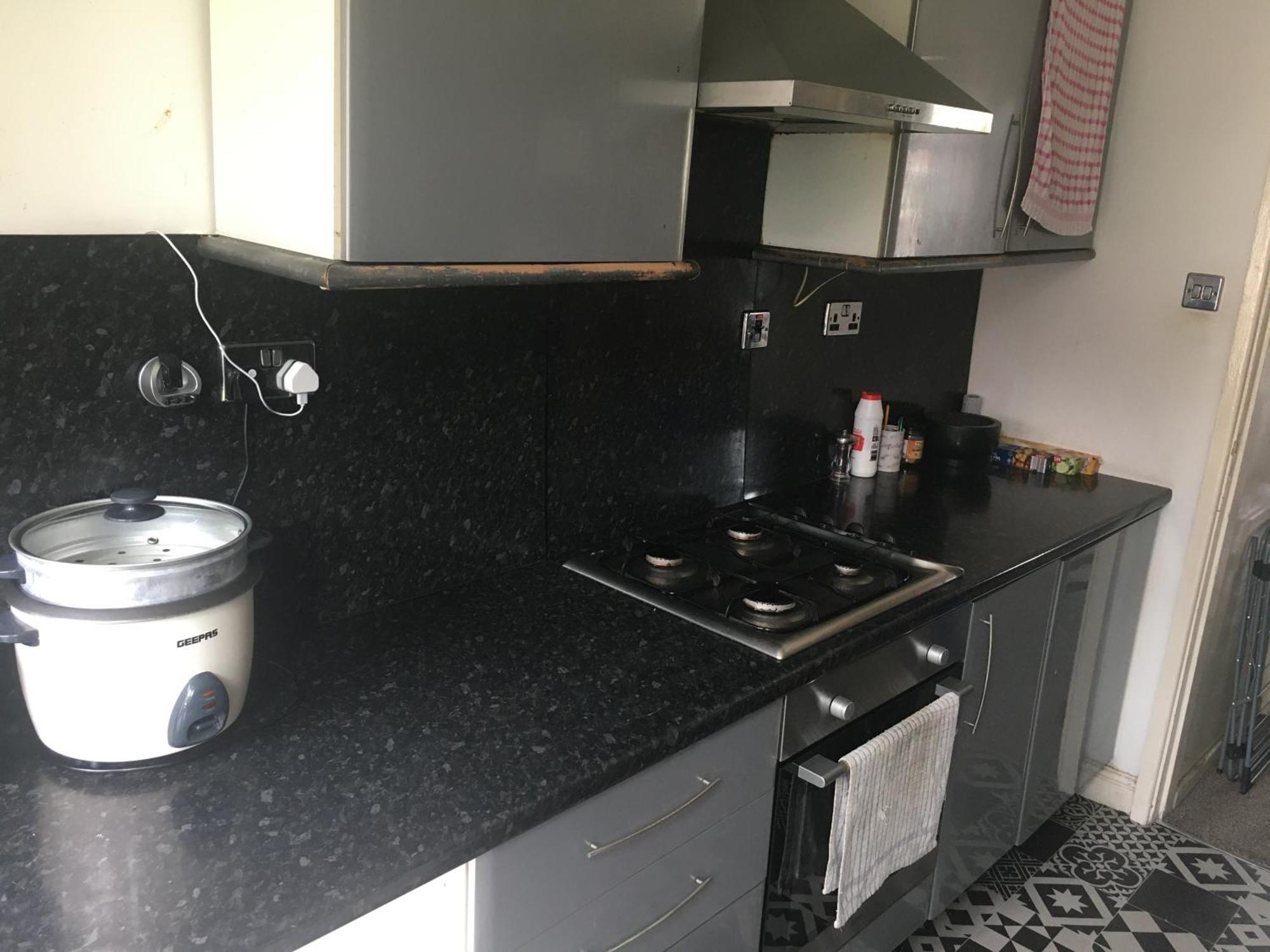 Single Room - Town & University Nearby, 24H Bus, Airport-Linked Manchester Zewnętrze zdjęcie
